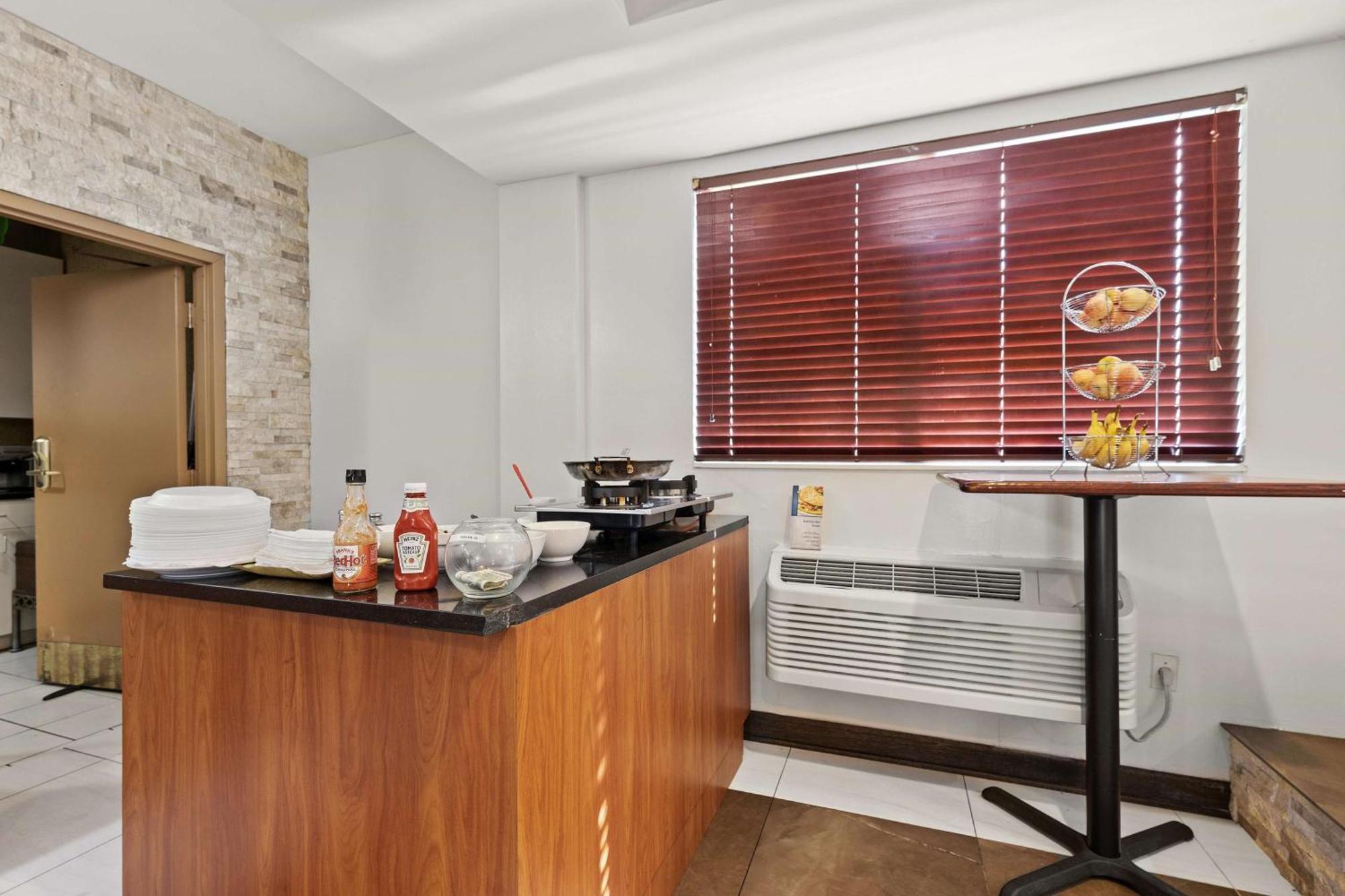 Best Western Oakbrook Inn Oakbrook Terrace Buitenkant foto